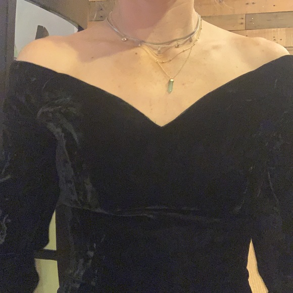 Vintage Black Velvet Dress - Picture 9 of 15